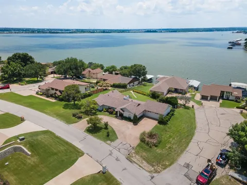 4301 Crescent Drive