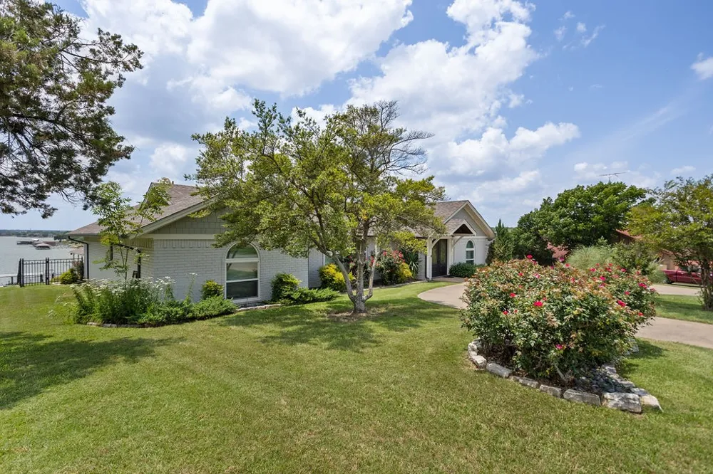 4301 Crescent Drive De Cordova, TX 76049