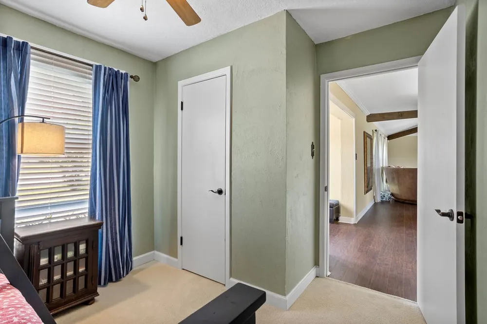 4301 Crescent Drive De Cordova, TX 76049