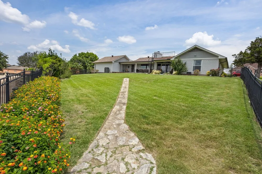 4301 Crescent Drive De Cordova, TX 76049