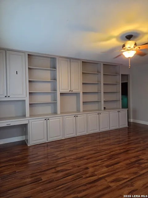 5850 Creekway San Antonio, TX 78247