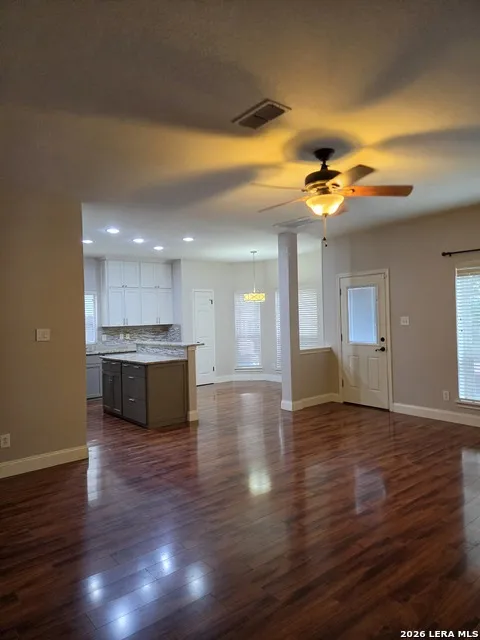 5850 Creekway San Antonio, TX 78247