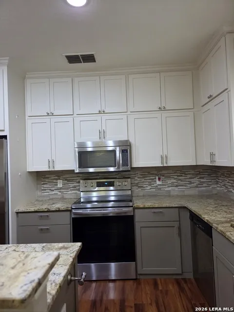 5850 Creekway San Antonio, TX 78247