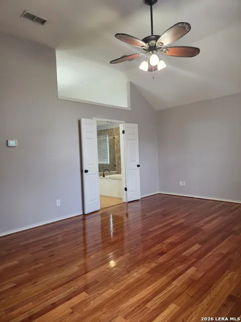 5850 Creekway San Antonio, TX 78247