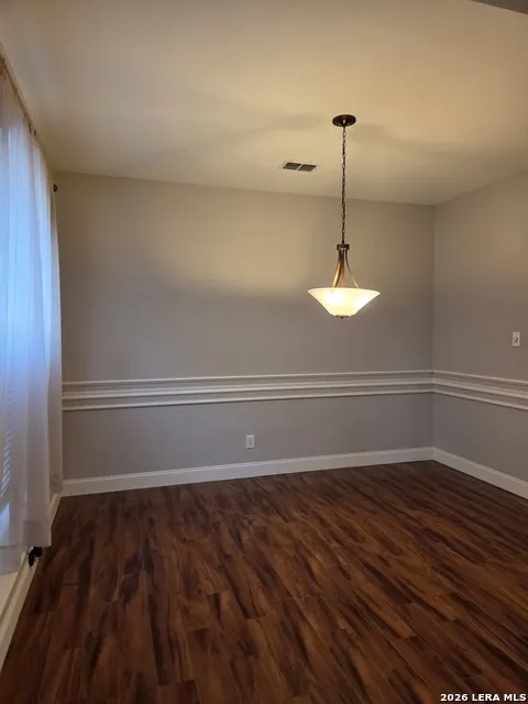 5850 Creekway San Antonio, TX 78247