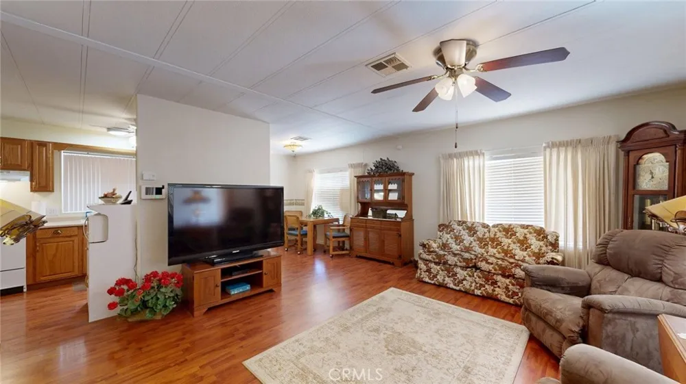 43400 Olive Hemet, CA 92544