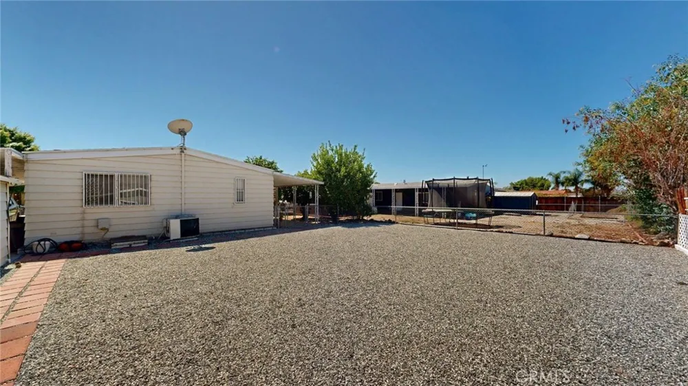 43400 Olive Hemet, CA 92544