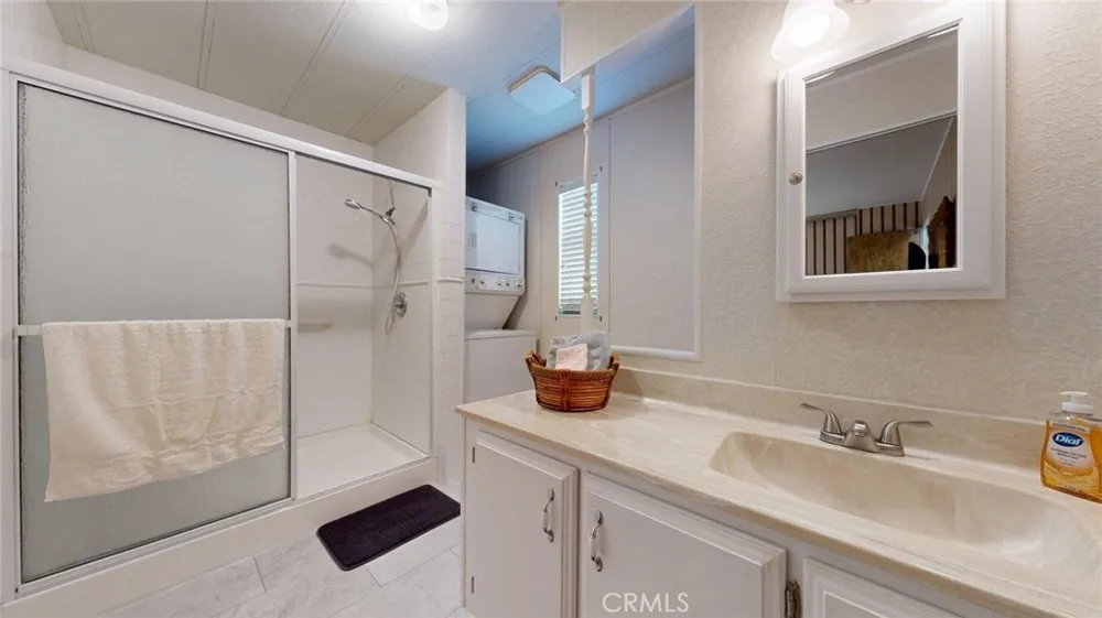 43400 Olive Hemet, CA 92544