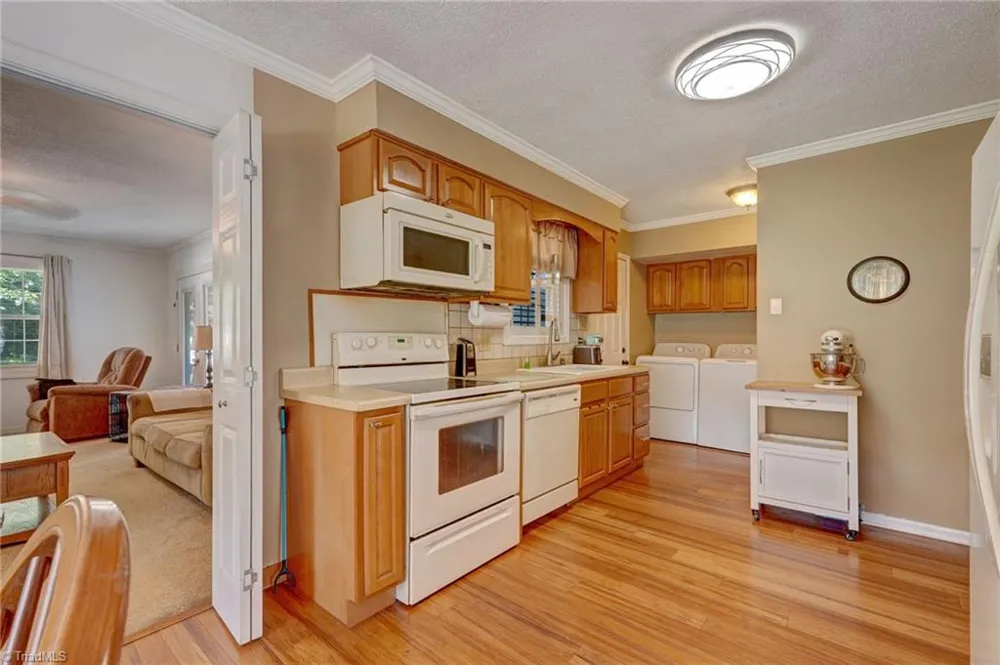4906 Pheasant Drive Greensboro, NC 27406
