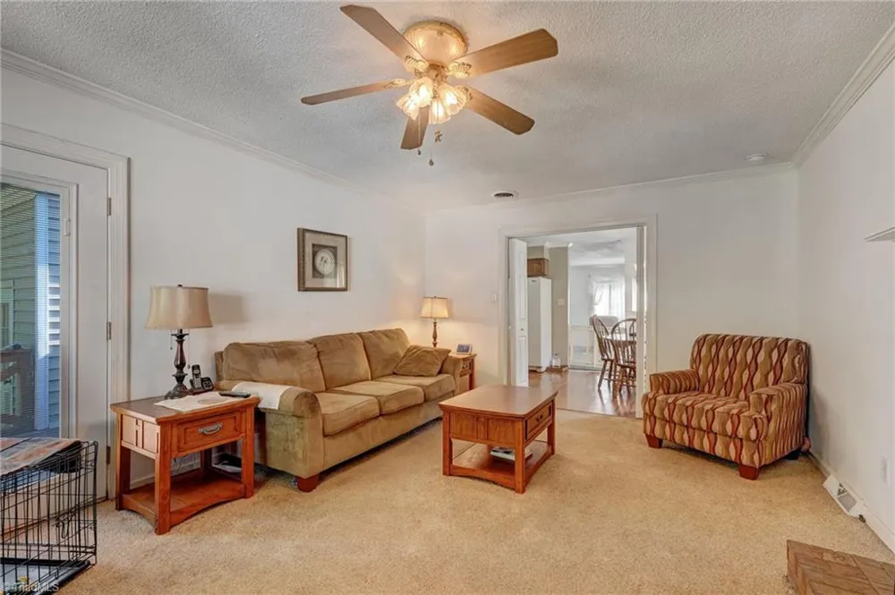4906 Pheasant Drive Greensboro, NC 27406