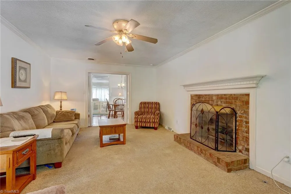 4906 Pheasant Drive Greensboro, NC 27406