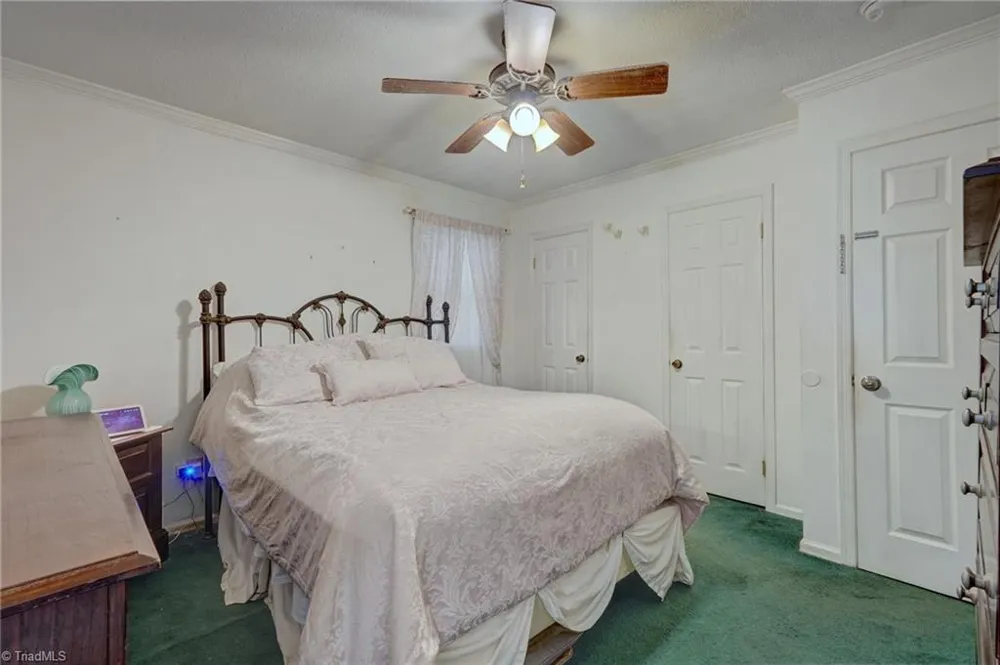 4906 Pheasant Drive Greensboro, NC 27406