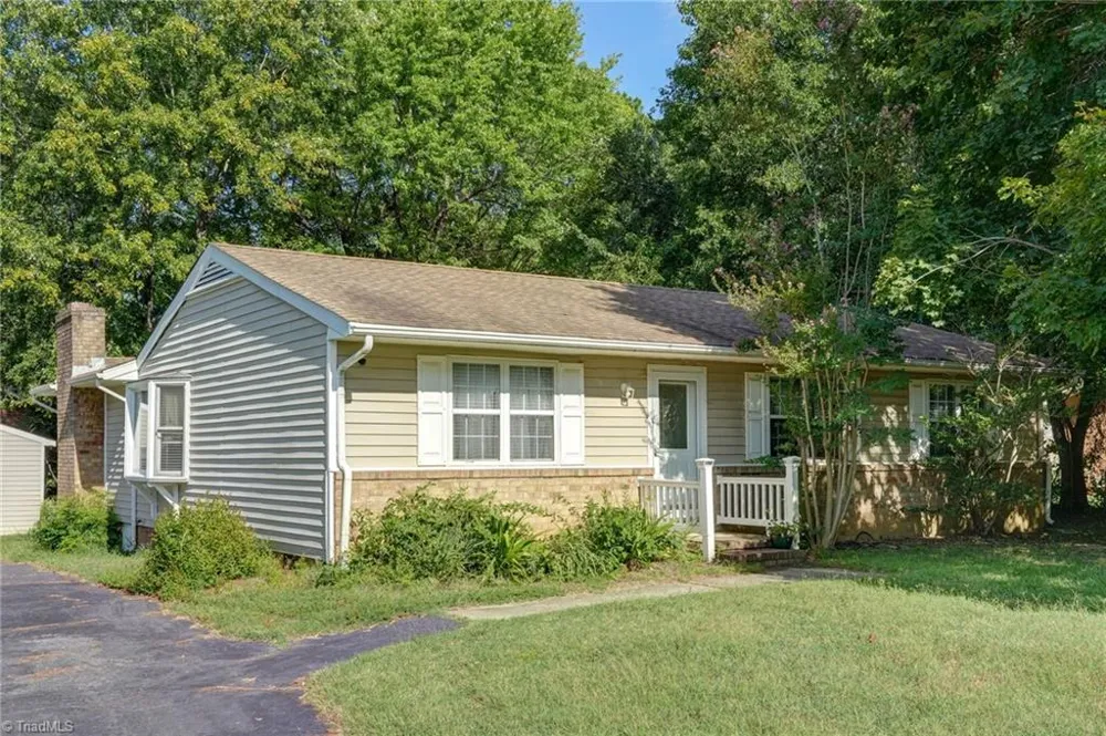 4906 Pheasant Drive Greensboro, NC 27406