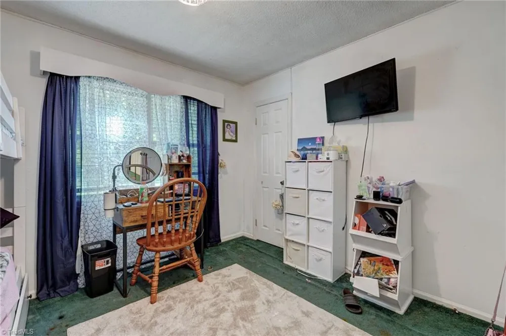 4906 Pheasant Drive Greensboro, NC 27406