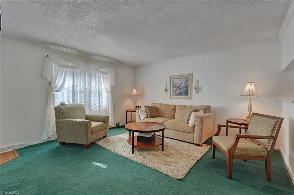 4906 Pheasant Drive Greensboro, NC 27406