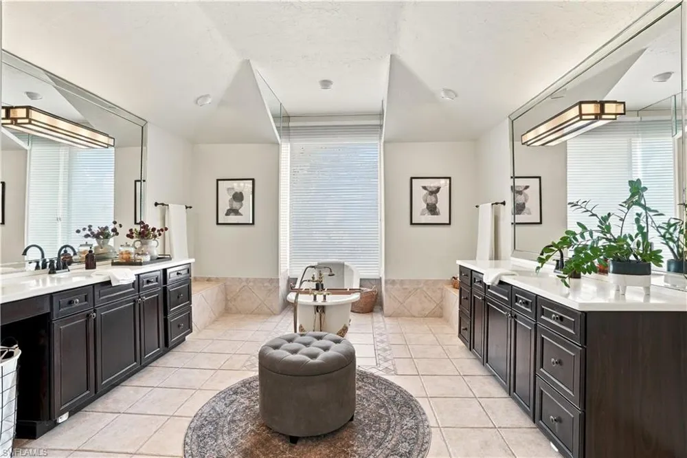 9761 Treasure Cay Lane Bonita Springs, FL 34135