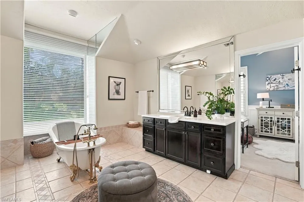 9761 Treasure Cay Lane Bonita Springs, FL 34135