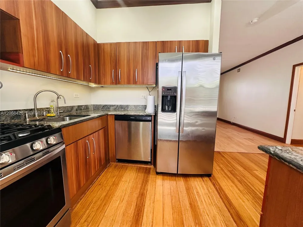 1470 Lincoln Ter #1 Miami Beach, FL 33139