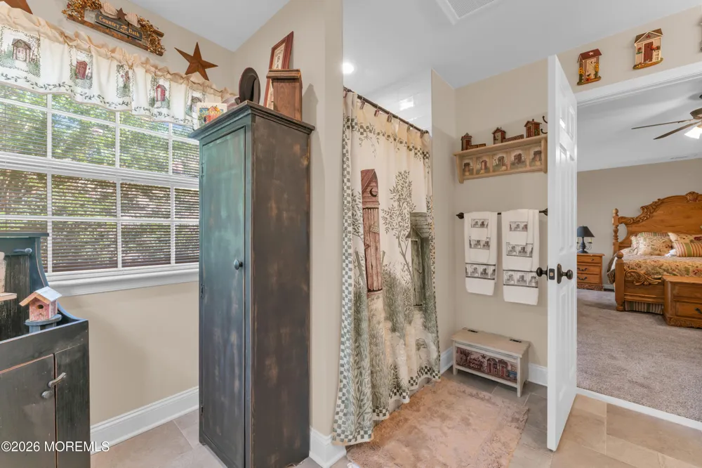 101 Kensington Drive Galloway, NJ 08205
