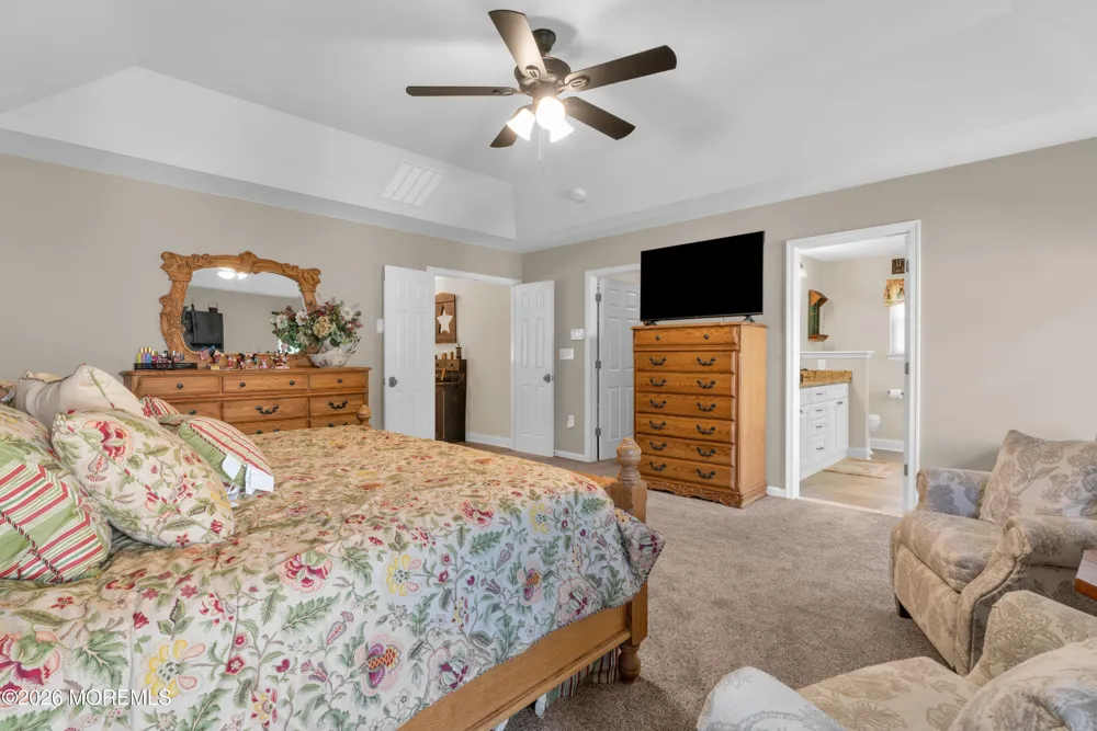 101 Kensington Drive Galloway, NJ 08205