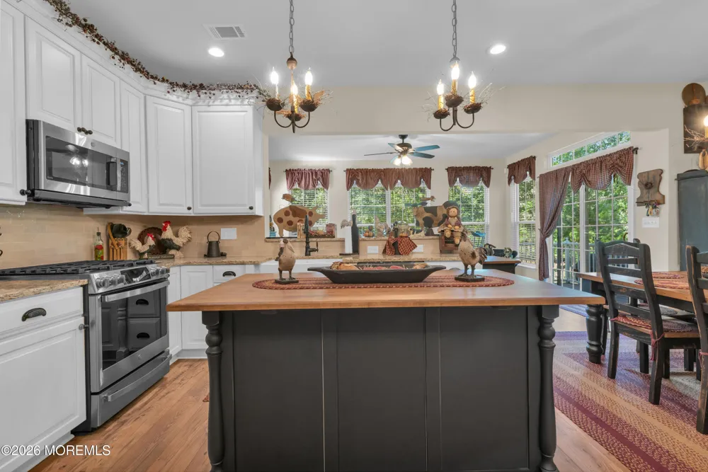 101 Kensington Drive Galloway, NJ 08205