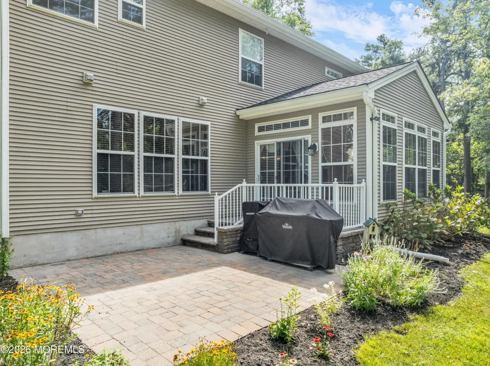 101 Kensington Drive Galloway, NJ 08205