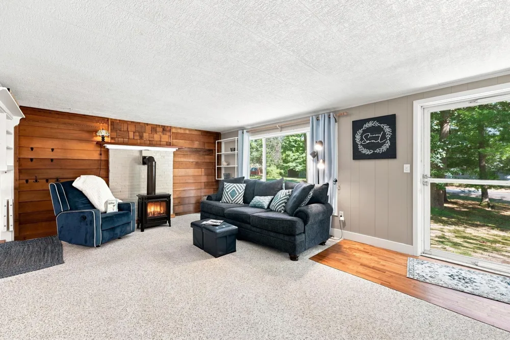 1828 Outer Drive Green Lake Township, MI 49643
