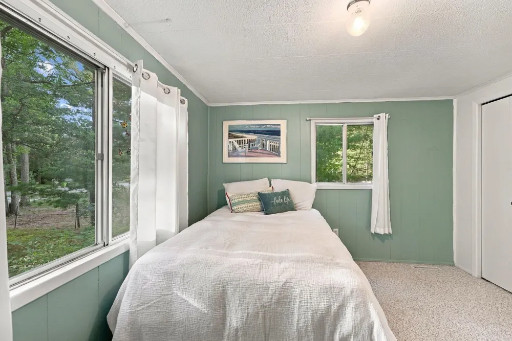 1828 Outer Drive Green Lake Township, MI 49643