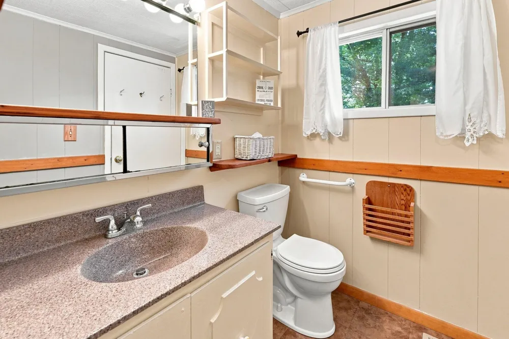 1828 Outer Drive Green Lake Township, MI 49643