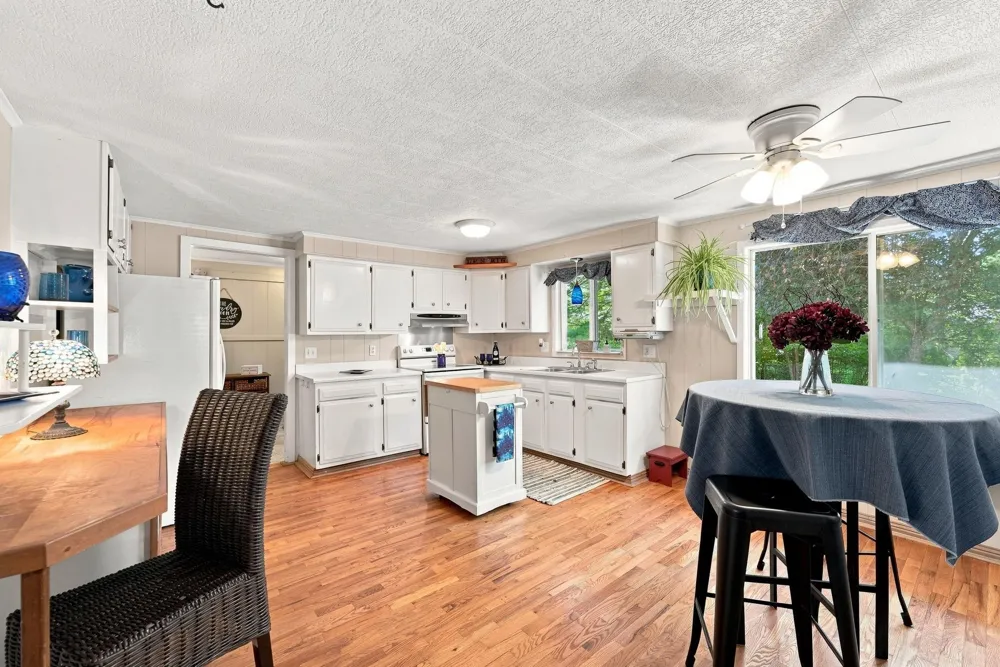 1828 Outer Drive Green Lake Township, MI 49643
