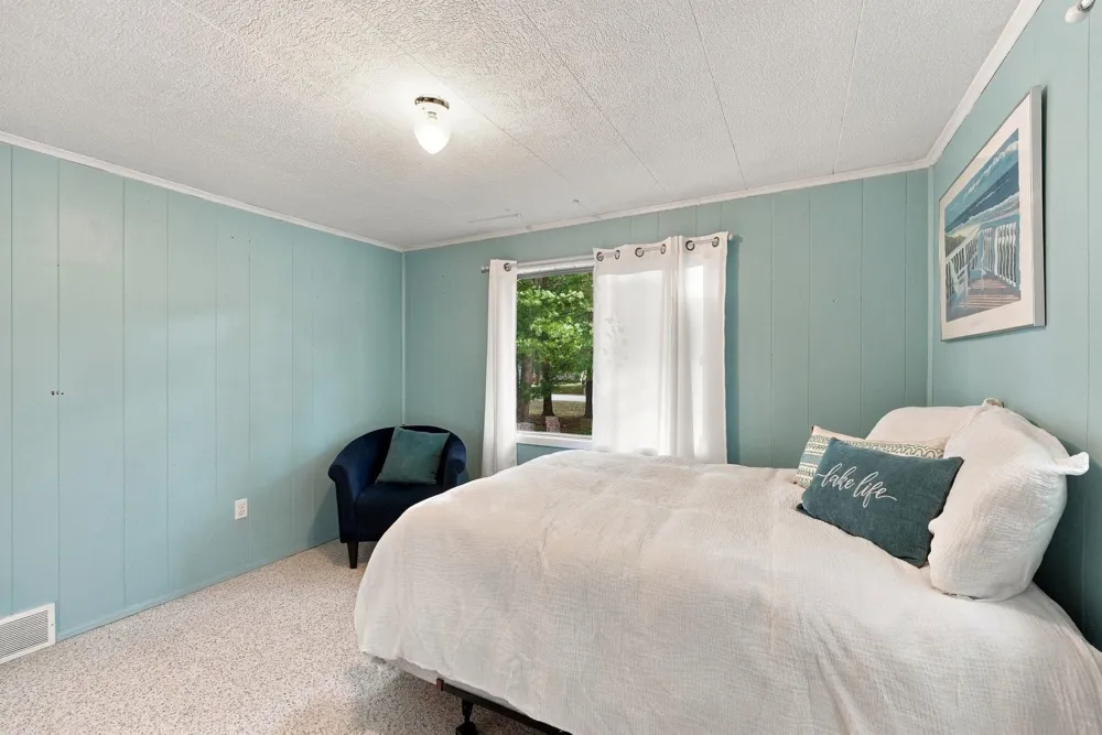 1828 Outer Drive Green Lake Township, MI 49643