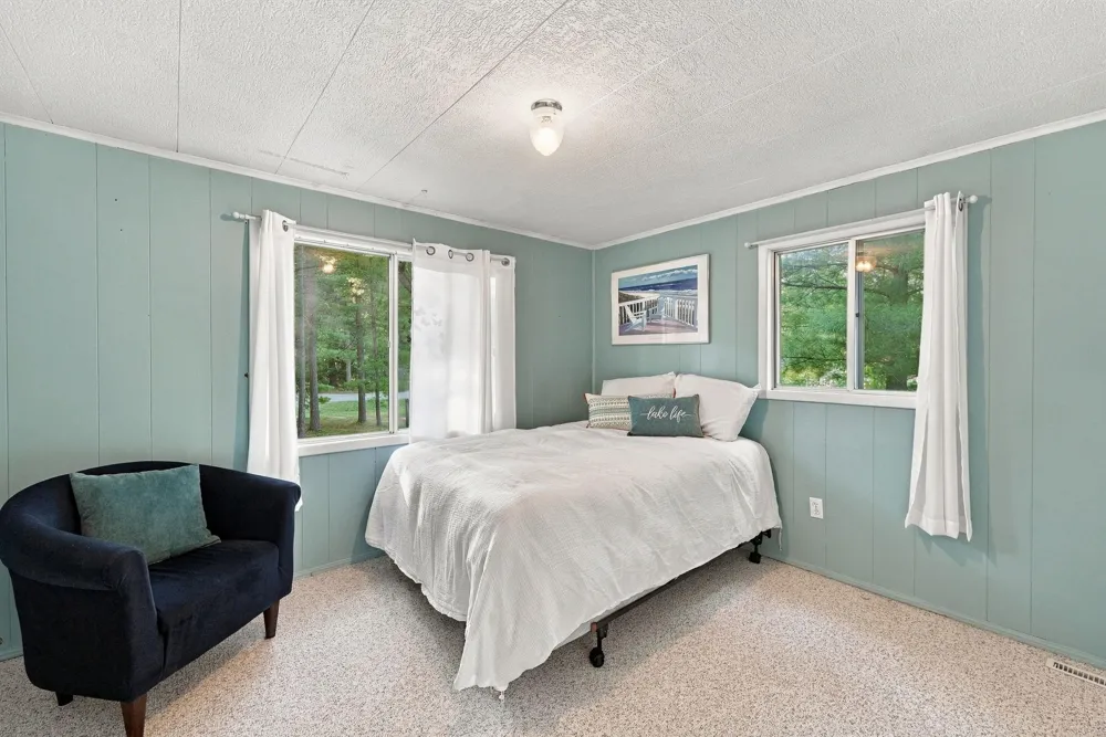 1828 Outer Drive Green Lake Township, MI 49643