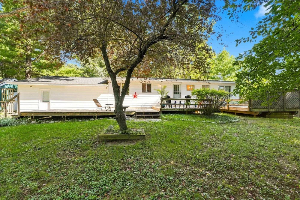 1828 Outer Drive Green Lake Township, MI 49643