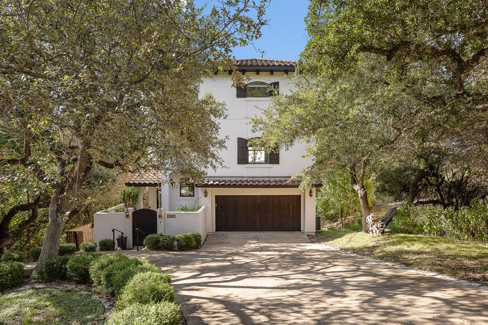 13803 Lakeview Drive Austin, TX 78732