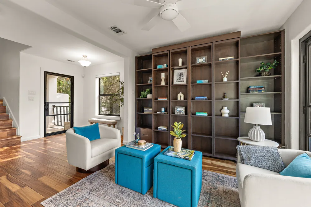 13803 Lakeview Drive Austin, TX 78732