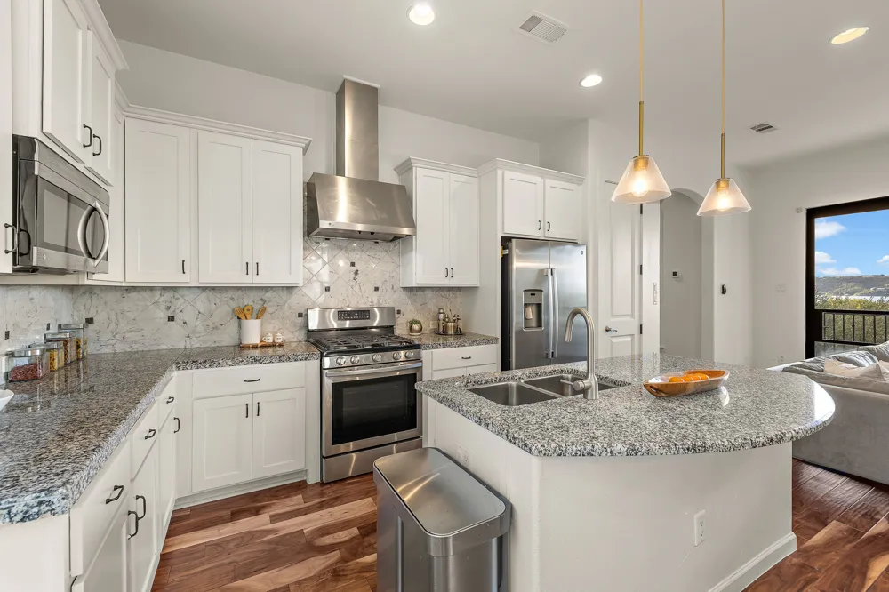13803 Lakeview Drive Austin, TX 78732