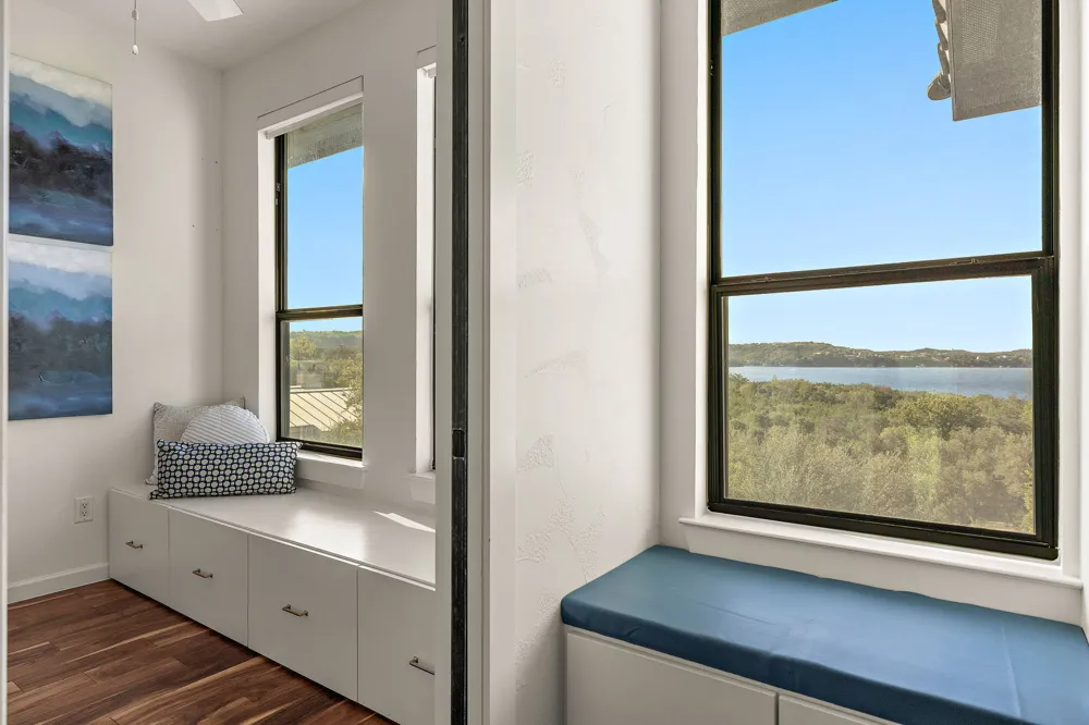13803 Lakeview Drive Austin, TX 78732