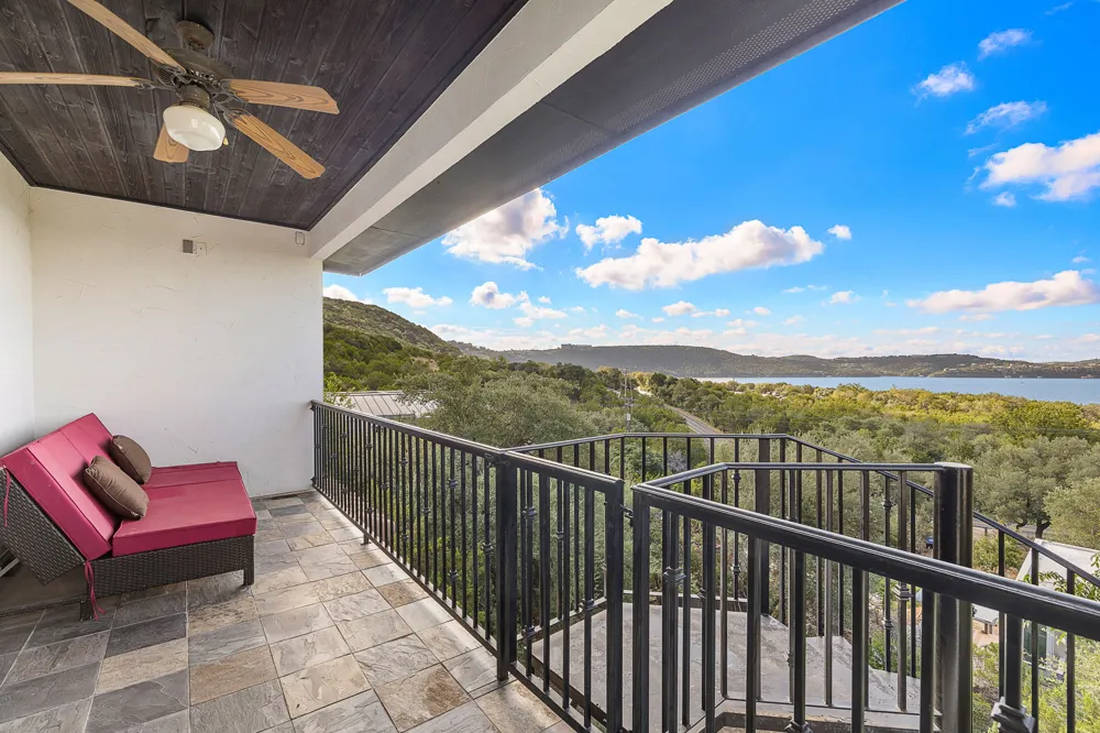 13803 Lakeview Drive Austin, TX 78732
