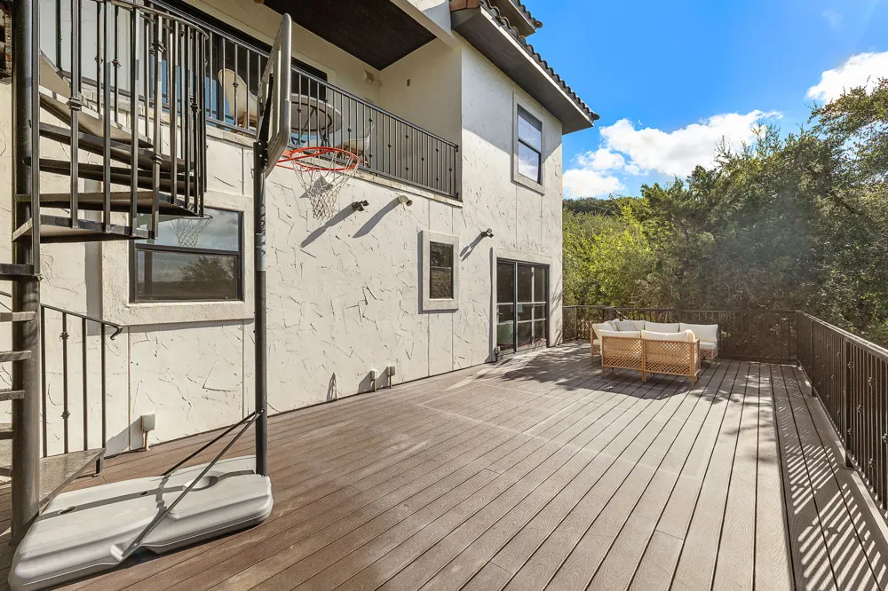 13803 Lakeview Drive Austin, TX 78732