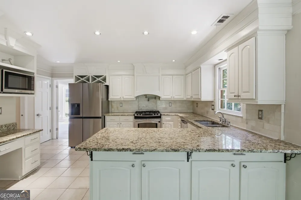 4003 Oakview CT Alpharetta, GA 30005