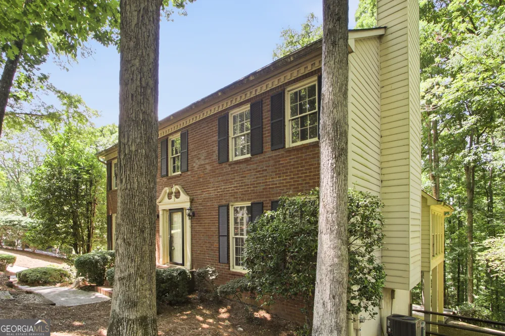 4003 Oakview CT Alpharetta, GA 30005