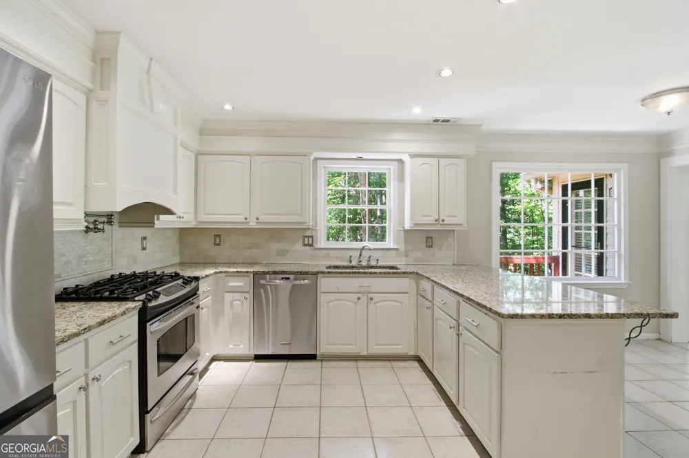 4003 Oakview CT Alpharetta, GA 30005