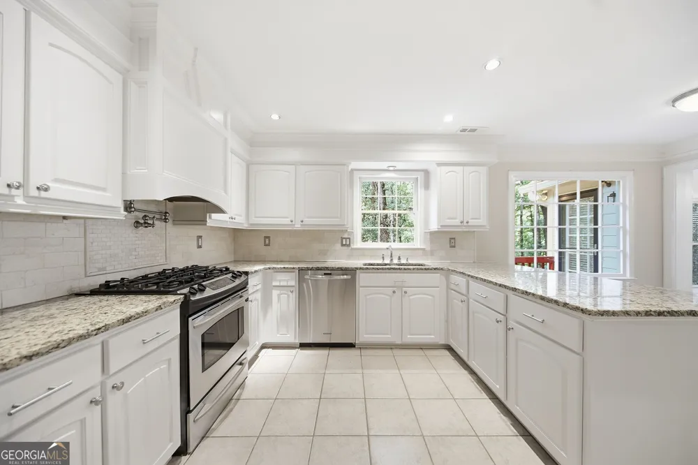 4003 Oakview CT Alpharetta, GA 30005