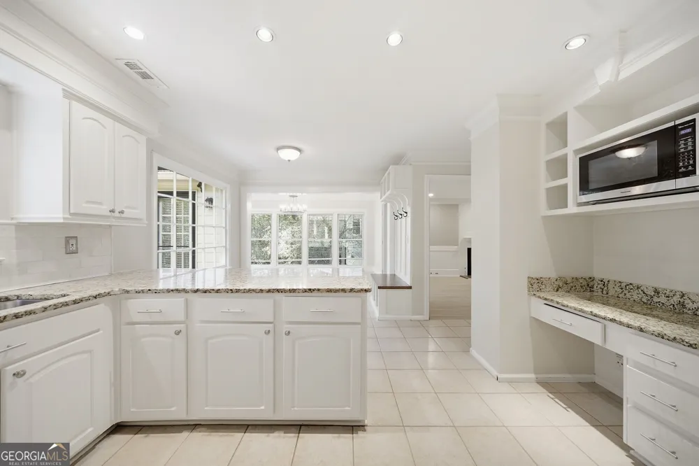4003 Oakview CT Alpharetta, GA 30005