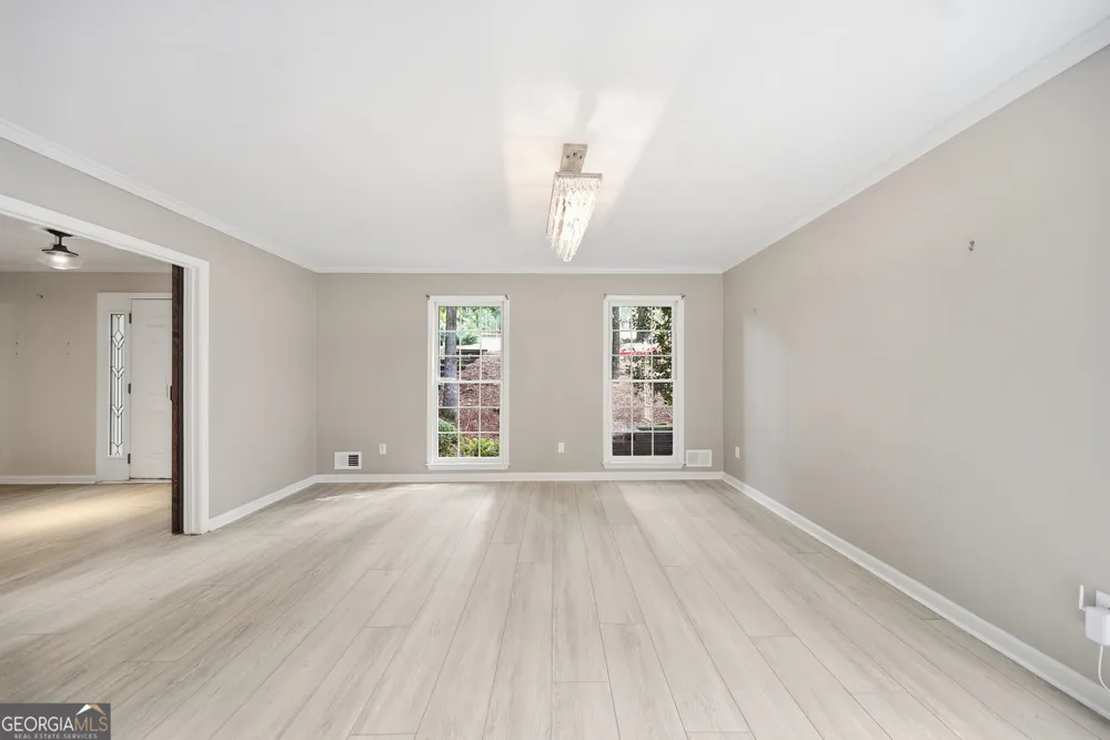 4003 Oakview CT Alpharetta, GA 30005
