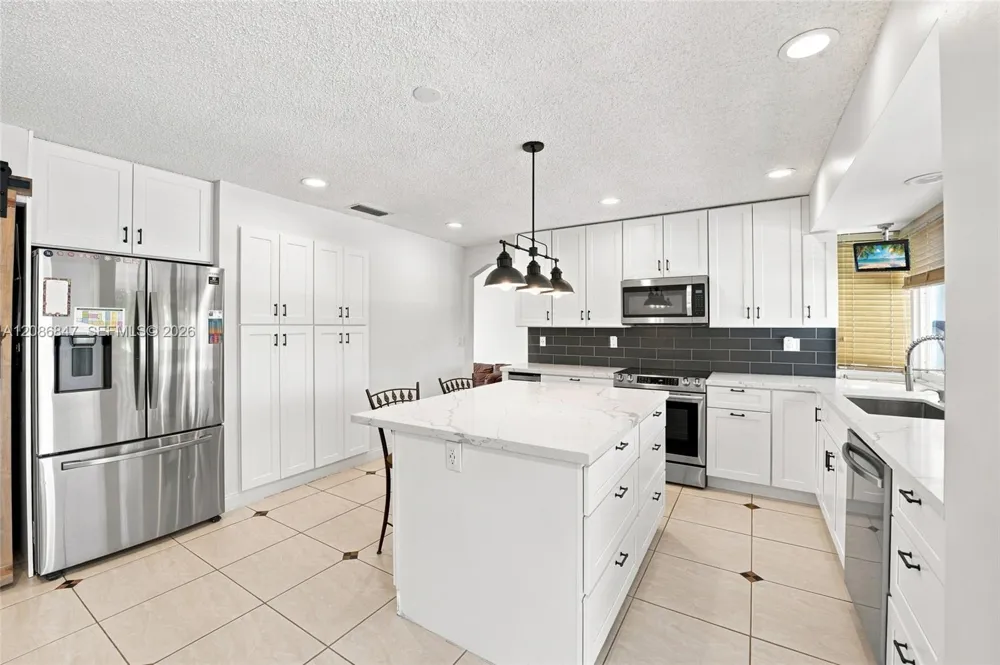 511 NW 104th Ave Plantation, FL 33324