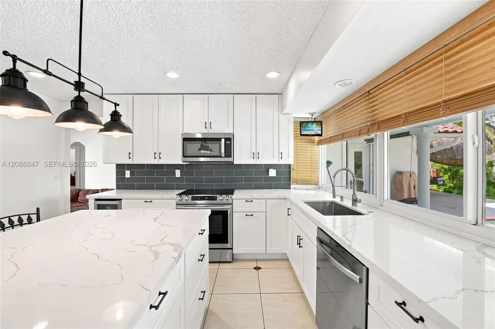 511 NW 104th Ave Plantation, FL 33324