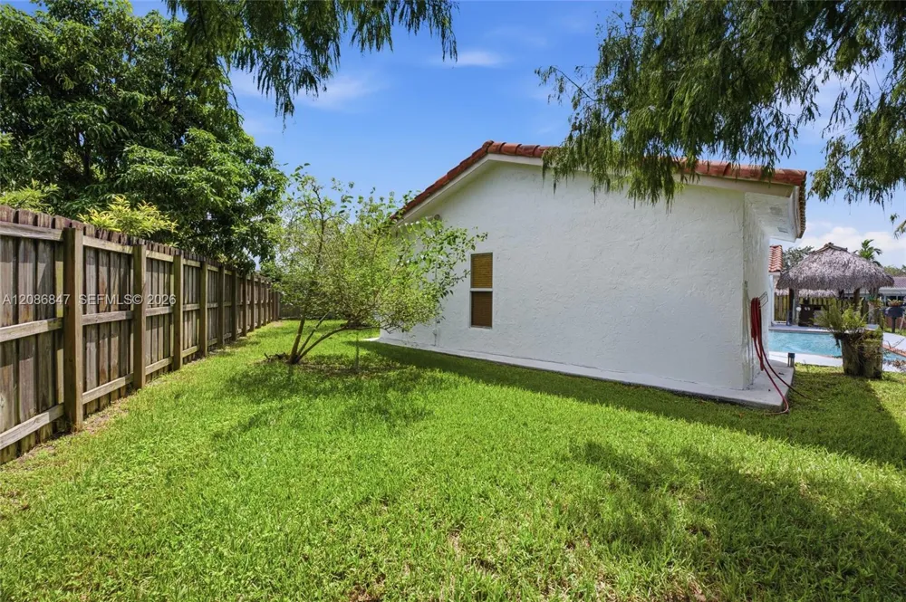 511 NW 104th Ave Plantation, FL 33324
