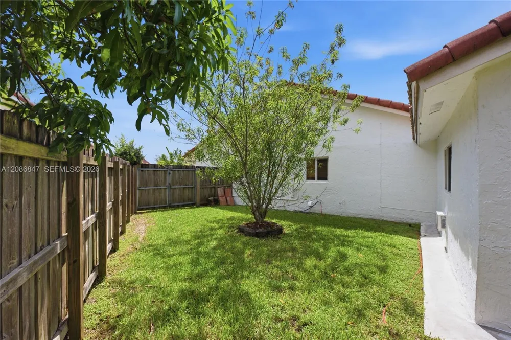 511 NW 104th Ave Plantation, FL 33324