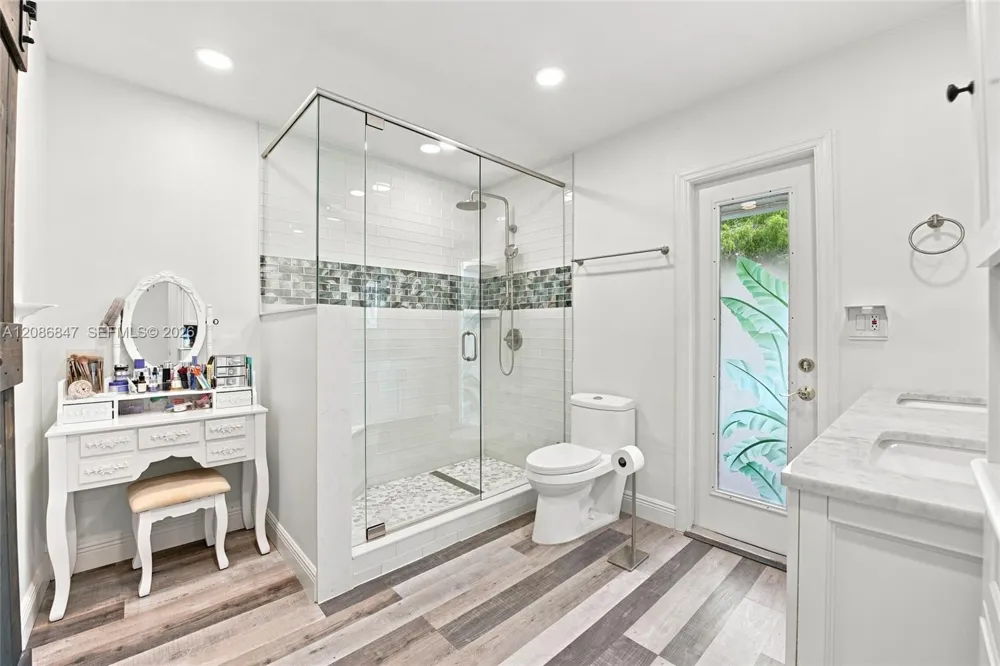 511 NW 104th Ave Plantation, FL 33324
